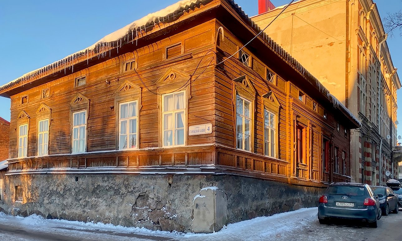 Вид дома № 4 по улице Сторожевой башни. Фото: Ольга Рогозина