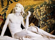 Антикварный салон сохраняет классичность