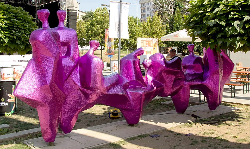 Работа Уго Рондиноне. Фото: © Manifesta 14 Prishtina