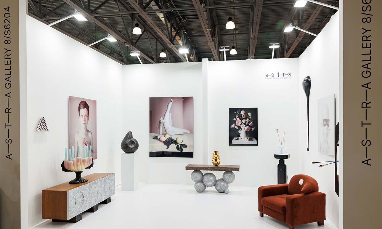 Стенд a—s—t—r—a gallery на выставке ARTDOM.  Фото: ARTDOM