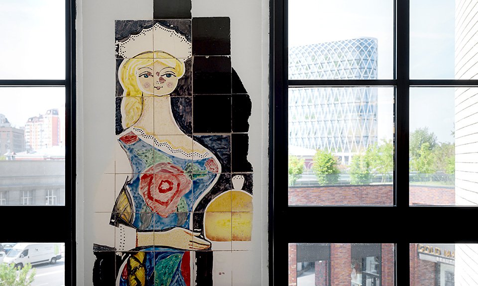 Живописное панно в одном из пространств центра. Фото: Культурно-просветительский центр «Зотов»