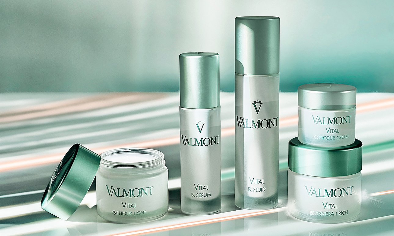Средства из коллекции Vitality.  Фото: Valmont